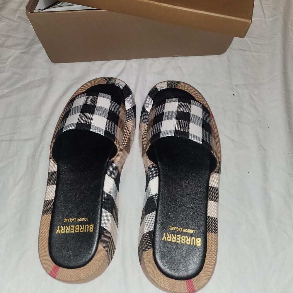 Burberry Women's Slides - Picture 2 of 5